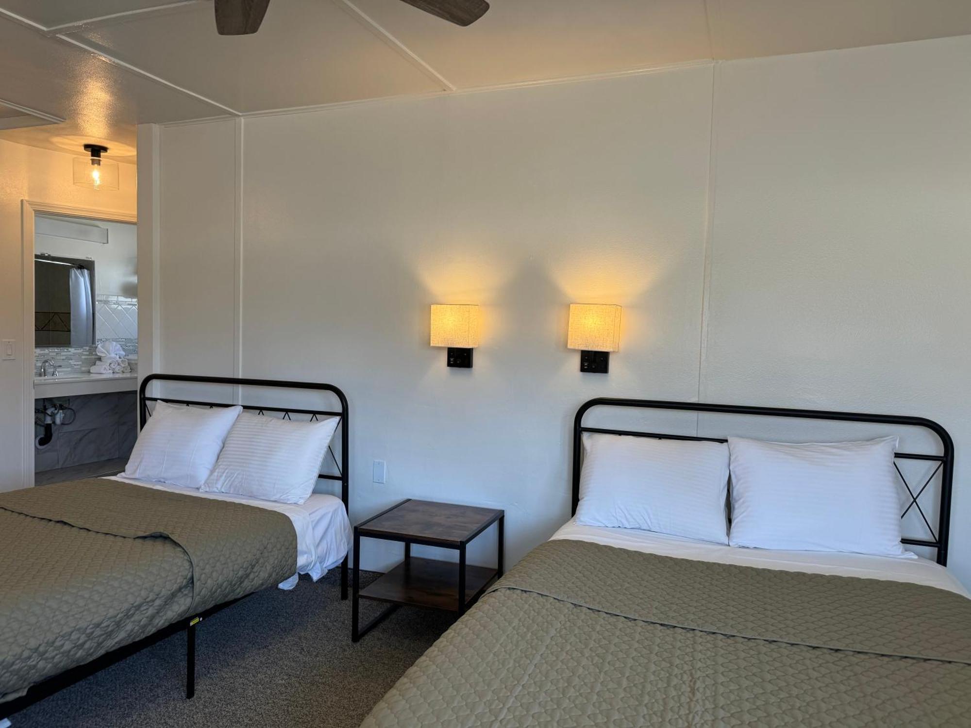 Eastern Sierra Motor Lodge Independence Exterior photo
